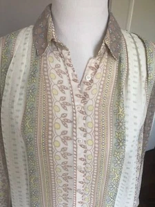 Tunica usata in ottime condizioni Free People trasparente chiffon crema pastello motivo floreale TG S/P - Foto 1 di 6