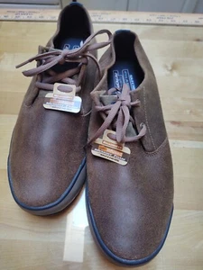 Neu mit Etikett Skechers Gel-infundierter Memory Foam lockere Passform Größe 11 braun Leder - Bild 1 von 13