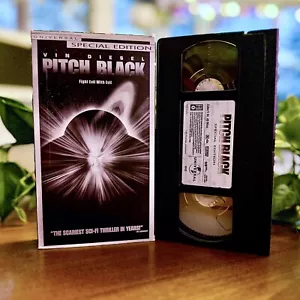 Pitch Black (VHS, 2000) Special Edition - Picture 1 of 3
