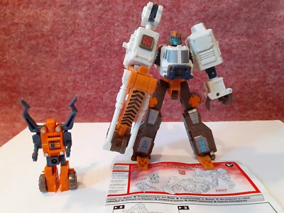 Transformers Armada Hoist with Refute and instructions - Image 1 of 2