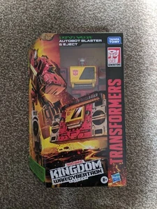 Transformers War For Cybertron Kingdom Blaster BNIB UK #1 - Picture 1 of 2