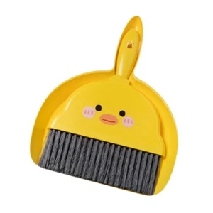 Mini Broom Dustpan Suit Cartoon Duck Indoor Outdoor Traveling Camping Portable - Afbeelding 1 van 8