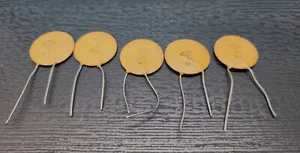 5 Pezzi CRL .01uf Condensatore Disco Ceramico Centralab Chitarra - Foto 1 di 2