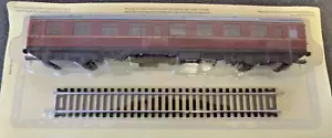 BR MAROON MK1 WITH NEM COUPLINGS OO GAUGE BY HACHETTE PARTWORKS LTD - Picture 1 of 3