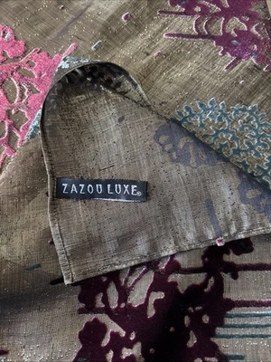 "Bufanda larga Zazou Luxe mezcla de seda dorada con terciopelo floral inspirada en Asia 59""x10""" Foto 1 de 4