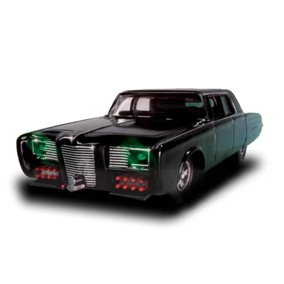 Green Hornet Black Beauty 1:32 Scale Model Kit - Image 1 of 4