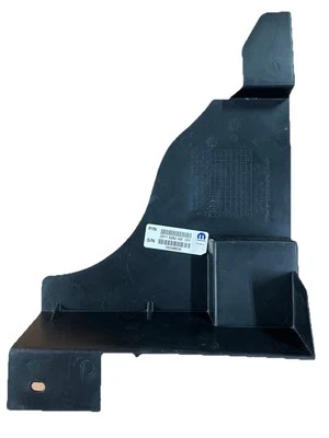 Painel de fechamento direito Dodge Journey 2009-2020 0511 6282 AB-001 - Imagem 1 de 2