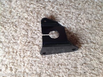 NOS NEW OEM 2000 00 FORD MUSTANG SVT COBRA R MODEL 5.4 THROTTLE CABLE BRACKET - Image 1 of 3