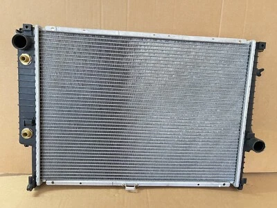 BMW Radiator for 5 Series E34 3-3.5L 88-94 7 series E32 3-3.5L 87-94 BM002 Sale - image 1 of 4