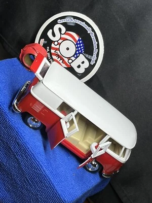 UNI 摩擦 1962 年大众 T1 运输车巴士红色压铸 1: 32 近乎完好状态 — 第 1/4 张图片