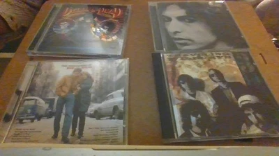 4 DYLAN --Freewheelin'. And the Dead,Hard Rain,Willburys 3 - Image 1 of 2