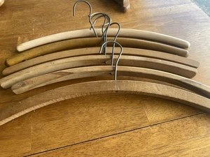 6 Vintage Wooden Hangers Unbranded - Picture 1 of 2