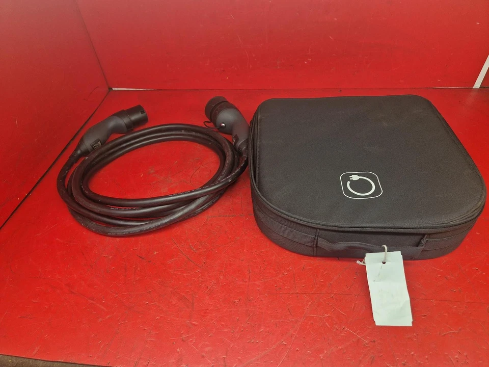 MERCEDES BENZ EQB MK1 2024 EV CHARGE CABLE 36316 - Image 1 of 4