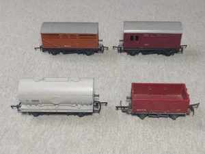 Tri-ang OO Assortment of Freight Cars - Set of 4 ~ TS - Picture 1 of 6