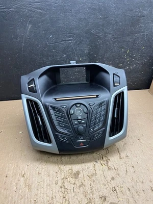 Отделка панели управления радио Ford Focus 2012–2014 годов с оригинальной рамкой t8433 DG - Изображение 1 из 4