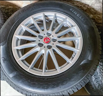 Jaguar F-Pace 18" Winter Alufelgen + Pirelli 255/60 R18 DOT18 - Bild 1 von 4