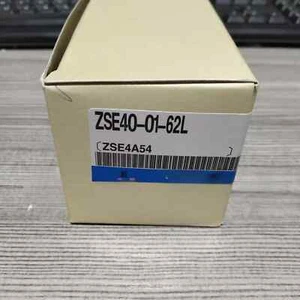 1PC New SMC Pressure Switch ZSE40-01-62L - Picture 1 of 3