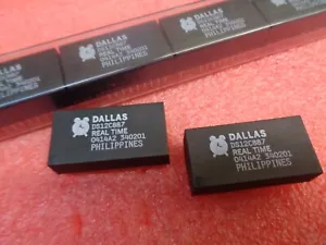 Chip de reloj en tiempo real DS12C887 DALLAS DIP24 Reino Unido en stock - Imagen 1 de 4