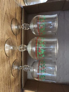 VTG Arby's HOLLY and BERRY Set Of (3) CHRISTMAS WINE GLASSES GOBLETS - bow stem - Picture 1 of 3