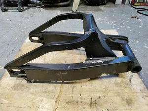 2003-2004 SUZUKI GSXR 1000 OEM SWINGARM ASSEMBLY STRAIGHT - Picture 1 of 9