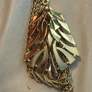 Vintage Signed Crown Trifari Large Gold Tone Pendant w/ Chain Necklace - Picture 1 of 5