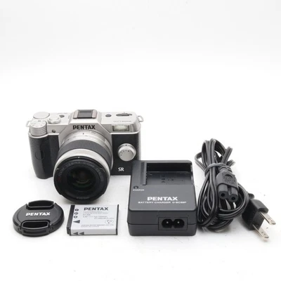 [Near Mint] Pentax Q10 Digital Camera Silver w/ 02 Lens Mirrorless from Japan - Image 1 of 4