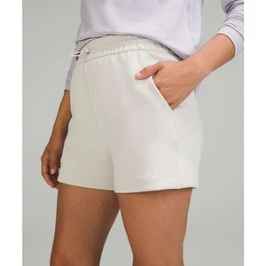 Lululmeon Womens Softstreme HR Shorts 4" Off-White Bone Size 4 NWT $78 - Picture 1 of 4