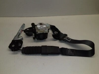 Conjunto retractor cinturón seguridad pasajero delantero derecho Kia Optima 2016-2020 negro. Foto 1 de 2