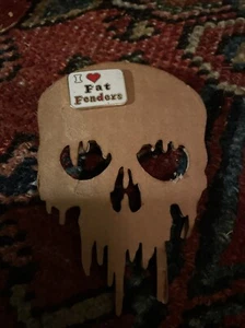 Vintage I Heart (Love) Fat Fenders Button Pin Hot Rod Car Culture - Picture 1 of 3
