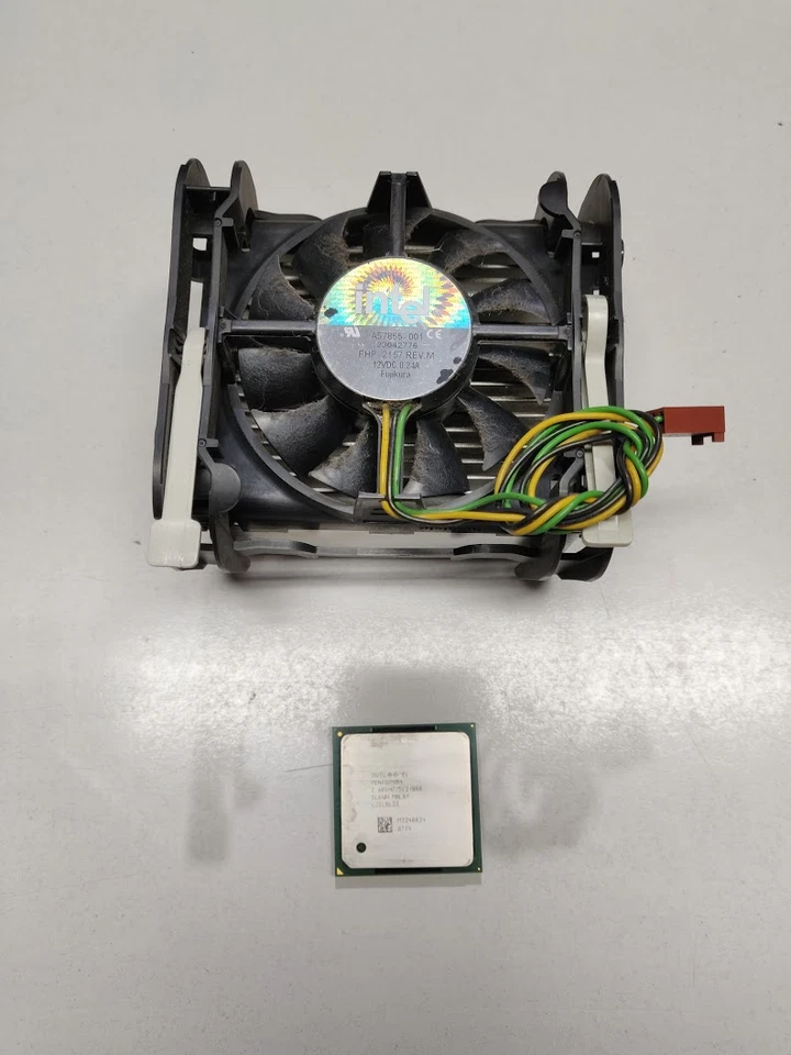 INTEL CPU PROCESSORE PENTIUM 4 2.6GHz 256KB 800MHz FSB SOCKET 478 - SL6WH con di - Immagine 1 di 1