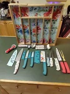 Set of Pioneer Woman Utensils and tray Knives Measure can opener ice cream LOT - Picture 1 of 7