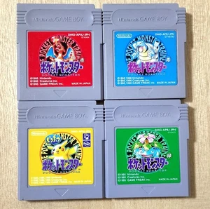 GAMEBOY Pokemon ROJO VERDE AZUL AMARILLO 4-set versión japonesa Batería Nueva Funciona - Imagen 1 de 6