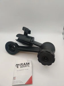 Brazo oscilante doble de montaje en RAM 12" de longitud con zócalo abierto C-Ball de 1,5" RAM-VB-110-4U - Imagen 1 de 7