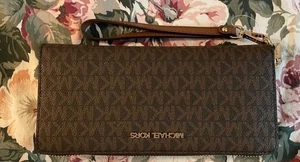 $298 Michael Kors MK Large Jet Set  Continental Wallet, NWT - Picture 1 of 5