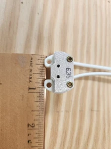 SEC Bi-Pin socket , 6.35 base w/8" leads - Picture 1 of 4