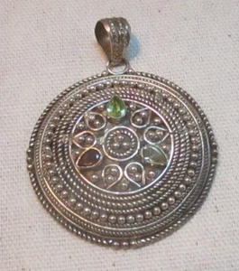 Runder Anhänger Retro Stein Akzente Silvetone Metall - Bild 1 von 7