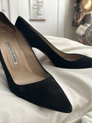 Manolo Blahnik Black Suede Classic Heels.  39  1/2   (Feels Like 9.5) - Image 1 of 4