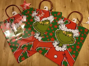 BN New 3 x The Grinch Medium Gift Bag with Gift Tag - 32.5x16x14cm - Picture 1 of 3