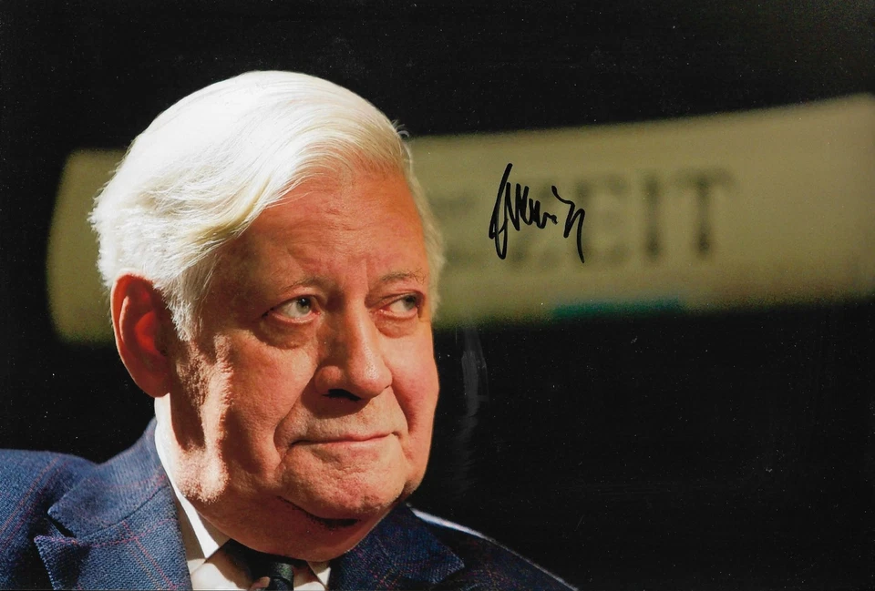 HELMUT SCHMIDT *Bundeskanzler * SPD * Original-Autogramm * 20 x 30 cm - Bild 1 von 1