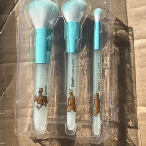 scooby-doo glow in the dark Makeup Brushes 3 Piece Set Scooby Night Blue White - Picture 1 of 5