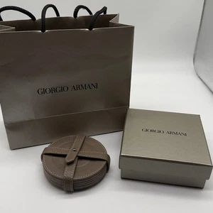 Giorgio Armani Leder Taupe Getränk Untersetzer 6er Set Wohndeko Barzubehör Neu im Karton - Bild 1 von 9
