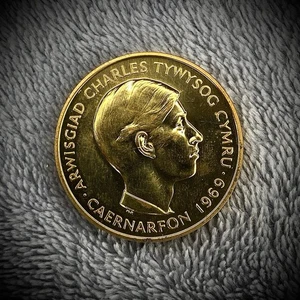 Prince Charles - 1969 - Investiture - 31mm - Gilt Medal - Prince of Wales - Picture 1 of 3