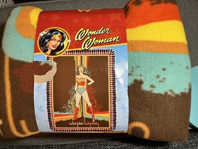 Wonder Woman No Sew Throw/Blanket Fleece Kit NEW! Size 43x55” DC Comic Originals - Image 1 of 4