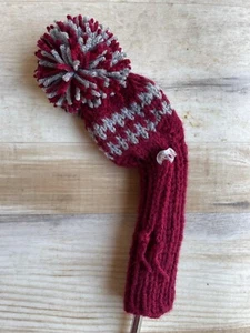 Gestrickte Golfschläger Kopfbedeckung mit Kordelzug und Knebelkeil Eisen weinrot grau - Bild 1 von 3