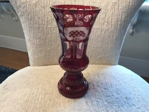 VTG EGERMANN Ruby Cut to Clear Etched VASE CASTLE MOTIF EUC - Picture 1 of 5