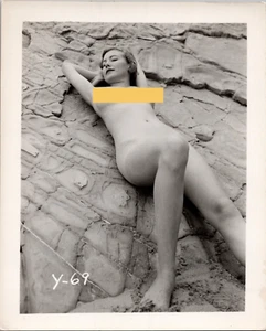 Original Nube Risque Photo Woman on Beach Rocks c1940s - Picture 1 of 4