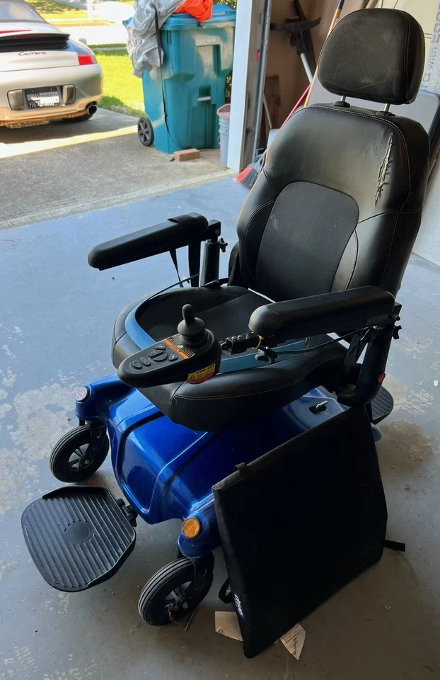 Cadeira elétrica de mobilidade usada - Imagem 1 de 2