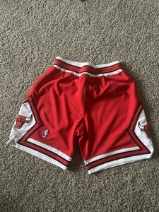 Mitchell & Ness Authentic NBA Chicago Bulls (1998-98) Shorts 40 (M) Red Jordan - Picture 1 of 5