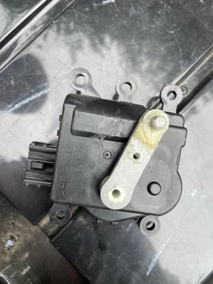 Air Con Air Flow Regulator unit 6510a - Image 1 of 4