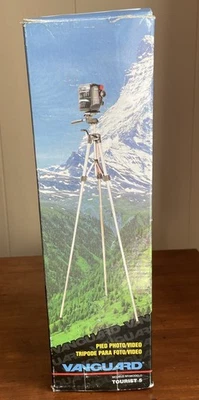 Trípode de película para cámara Vanguard Tourist 5 montaje en zapata altura ajustable. Foto 1 de 3
